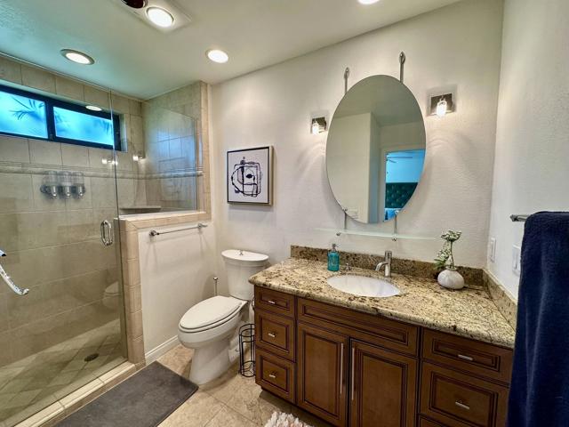 222 Serena Drive, Palm Desert CA: https://media.crmls.org/mediaz/57e4d9ce-9097-4f65-9f92-8df5d103c65b.jpg