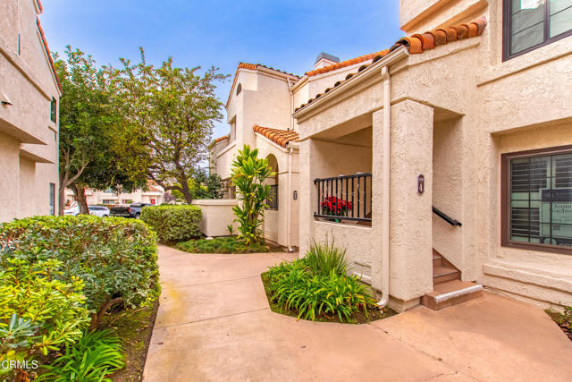 Detail Gallery Image 2 of 35 For 1240 Franciscan Ct #3,  Carpinteria,  CA 93013 - 2 Beds | 2 Baths