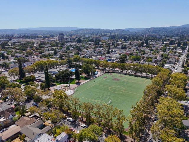 1022 E Santa Inez Avenue, San Mateo CA: https://media.crmls.org/mediaz/57e66f52-43ec-4cc3-ae75-5d7af742ad0e.jpg