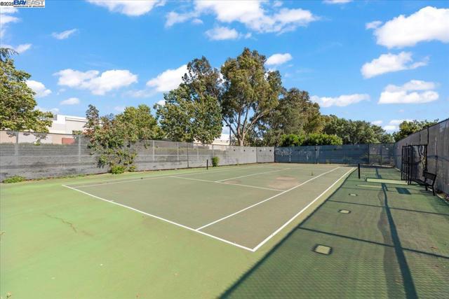 253 Bellington Cmn, Livermore CA: https://media.crmls.org/mediaz/57e6ae81-f14a-4d80-9f66-ec41cd7922c6.jpg