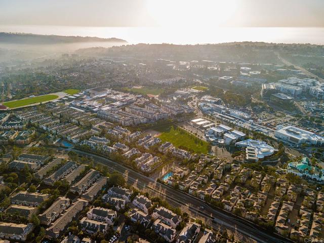 Detail Gallery Image 35 of 48 For 12604 Carmel Country Rd #17,  San Diego,  CA 92130 - 2 Beds | 2/1 Baths