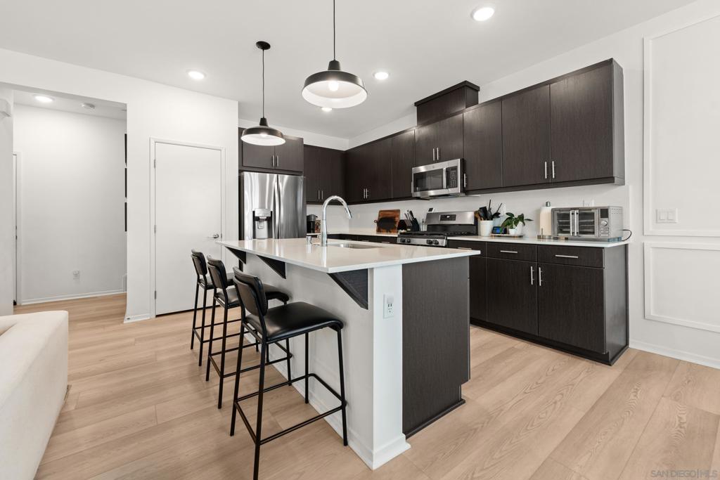 MLS #250034988SD img 9