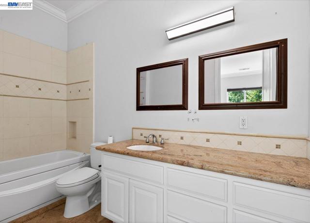 Image 39 of 60 For 920 Happy Valley Rd