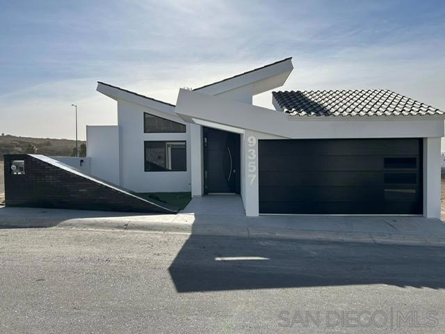 9357 Via del Fresno,  CA: https://media.crmls.org/mediaz/57e7011c-c7ab-4b1e-b07c-7ef1d9891db6.jpg