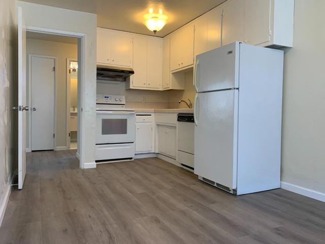 729 Highland Avenue, San Mateo CA: https://media.crmls.org/mediaz/57e782e7-547c-4374-b730-67abea7055fb.jpg