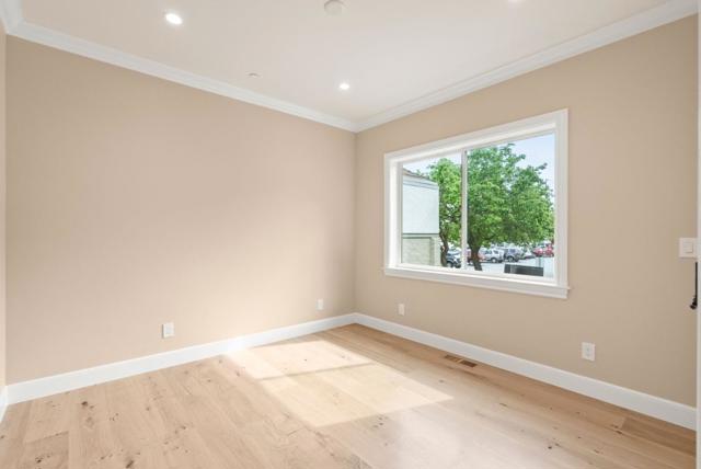 30 16th Avenue, San Mateo CA: https://media.crmls.org/mediaz/57e7f414-c2c8-4d65-ae5f-779dc4d2d89b.jpg
