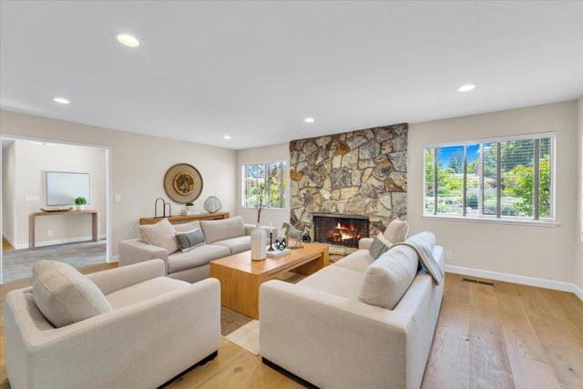 14139 Taos Drive, Saratoga CA: https://media.crmls.org/mediaz/57e8384d-a5ba-41be-8490-5ff5669bff1a.jpg