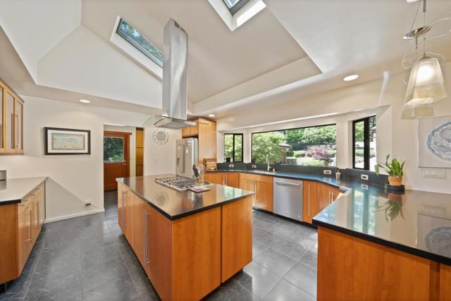 170 Fox Run, Los Gatos CA: https://media.crmls.org/mediaz/57e8ac02-57f8-4c58-a3c4-d354f96721cb.jpg