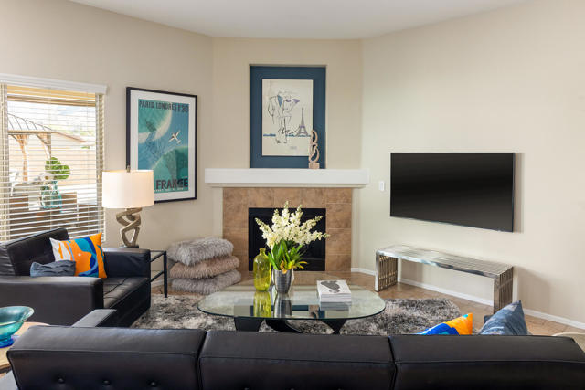 783 Mira Grande, Palm Springs CA: https://media.crmls.org/mediaz/57e96c7c-79ce-4007-88da-4d28c16e4826.jpg