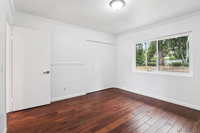 13080 Camino Del Valle, Poway CA: https://media.crmls.org/mediaz/57ea0dae-43ab-4918-93ed-c0eefb960b5a.jpg
