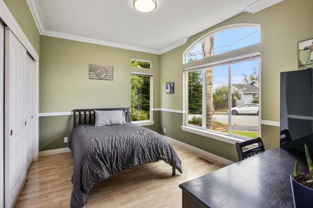 422 Montecito Avenue, El Granada CA: https://media.crmls.org/mediaz/57eac4d9-fb4a-466d-9131-48ca65ad16cf.jpg
