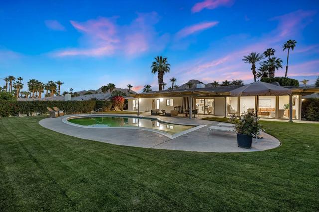 75322 Desert Park Drive, Indian Wells CA: https://media.crmls.org/mediaz/57eb760b-f9b4-48d1-b4c0-ddffd5981849.jpg