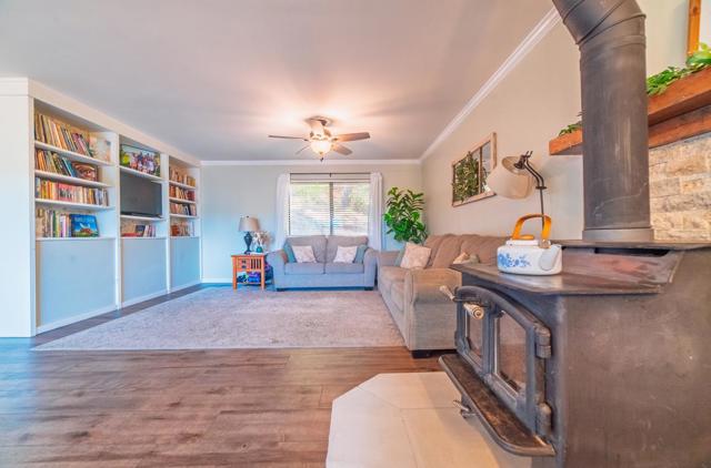 2646 El Camino Real, Salinas CA: https://media.crmls.org/mediaz/57ec1cc6-052f-4d6e-ac09-ea662043ae3c.jpg
