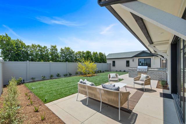 3747 51 Adams Street, Carlsbad CA: https://media.crmls.org/mediaz/57ec8e5f-340f-4f5c-a9bb-328b60793e1d.jpg