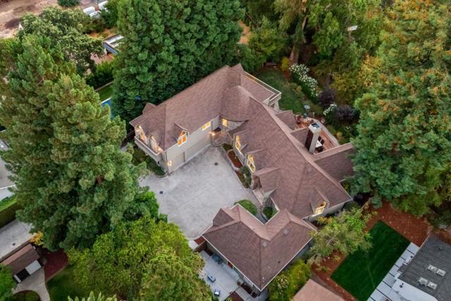 136 Finger Avenue, Redwood City CA: https://media.crmls.org/mediaz/57eca7b3-c5c0-4cd8-b110-ddb9268a277c.jpg