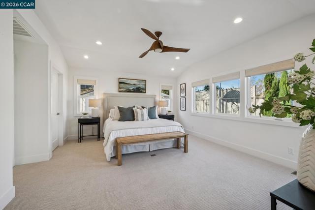 Image 18 of 38 For 342 Constance Pl