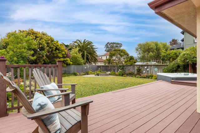 315 Valdez Avenue, Half Moon Bay CA: https://media.crmls.org/mediaz/57ed50d9-07b2-44e5-bb7a-8ca50f594c05.jpg