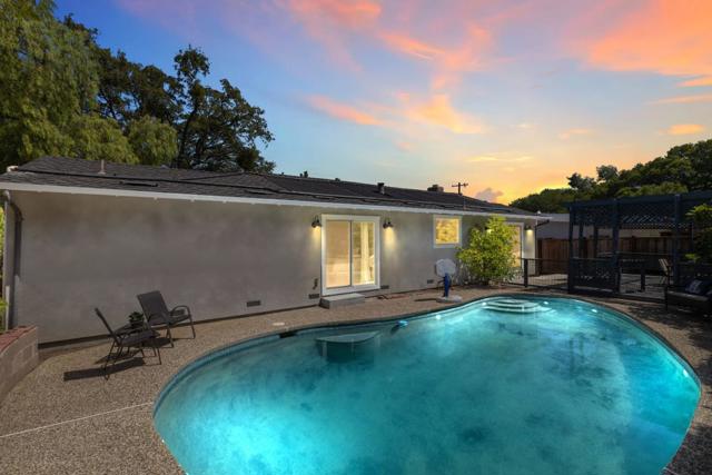 3729 Laurel Way, Redwood City CA: https://media.crmls.org/mediaz/57ee4e17-45f2-4011-b4bb-2232a5209aaa.jpg