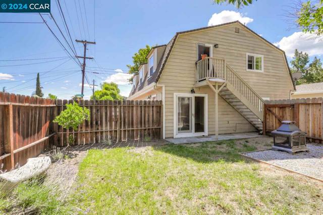 Image 4 of 40 For 1839 San Luis Rd