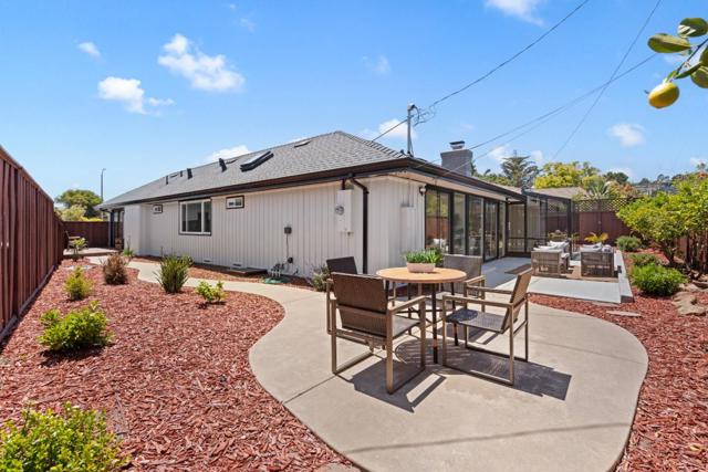 8 Claremont Court, Millbrae CA: https://media.crmls.org/mediaz/57ef26d3-316e-48aa-acbf-6c4838846b52.jpg