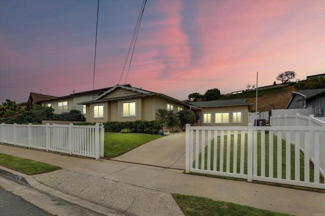 1629 primera Street, Lemon Grove CA: https://media.crmls.org/mediaz/57f08589-4a89-4255-889a-1c75becb94f4.jpg