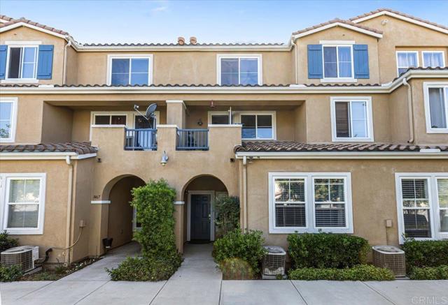 1463 Paseo Aurora, San Diego CA: https://media.crmls.org/mediaz/57f0a5c3-d8c4-48df-9c26-e7ab38c0fd7d.jpg