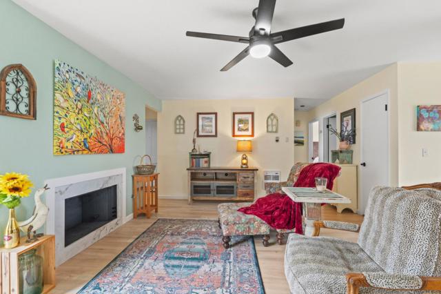 3095 Marina Drive, Marina CA: https://media.crmls.org/mediaz/57f0bcb7-74fe-4a83-8ab5-5505ccbda5de.jpg