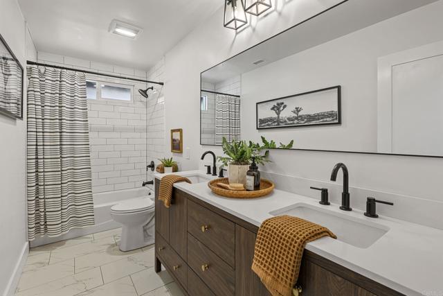 752 Quiet Place, Escondido CA: https://media.crmls.org/mediaz/57f13ada-300a-4588-aa90-f9c350f5facc.jpg