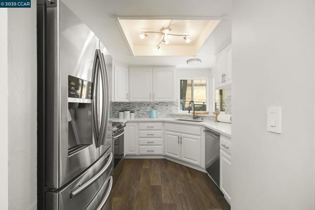 1169 Discovery Way, Concord CA: https://media.crmls.org/mediaz/57f14b46-6253-4629-83bb-e0d3846b3353.jpg
