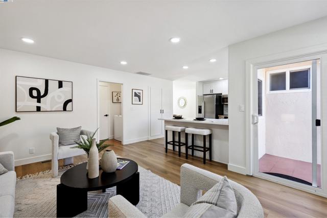 45548 Cherokee Ln, Fremont CA: https://media.crmls.org/mediaz/57f2070d-0bf2-461a-9da7-004cf12c7be4.jpg