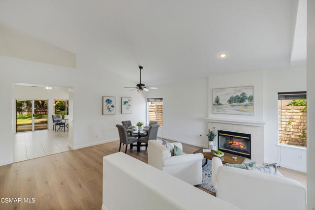 6930 Lafayette Street, Moorpark CA: https://media.crmls.org/mediaz/57f20833-4e61-426e-b3e6-5843faec894e.jpg