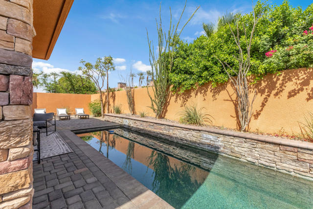 50050 Camino Privado, La Quinta CA: https://media.crmls.org/mediaz/57f24f06-2e04-483b-bde4-fe8ab1798f5e.jpg