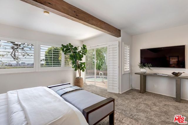 251 Ashdale Avenue, Los Angeles CA: https://media.crmls.org/mediaz/57f421b3-c3cf-4f5e-bb79-079ccc3e263c.jpg