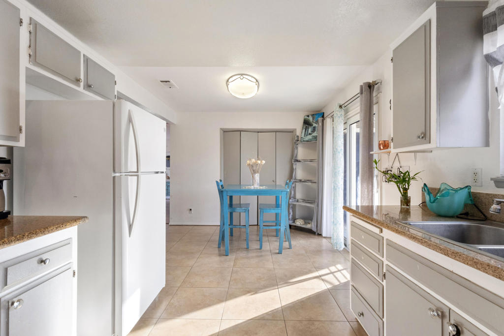 MLS #219138021DA image #4