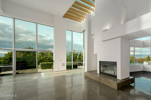 3681 Alomar Drive, Sherman Oaks CA: https://media.crmls.org/mediaz/57f479f9-f177-41db-b859-6601858b503a.jpg