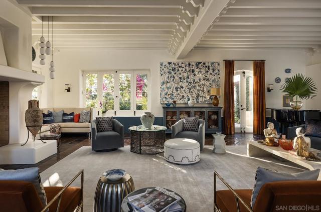 6977 Las Colinas, Rancho Santa Fe CA: https://media.crmls.org/mediaz/57f4e5c1-c31f-4336-a6d1-003ece73af9b.jpg