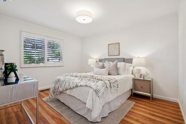 1515 Grove Way, Concord CA: https://media.crmls.org/mediaz/57f595b4-95cd-46ed-9fb0-8b5877379764.jpg