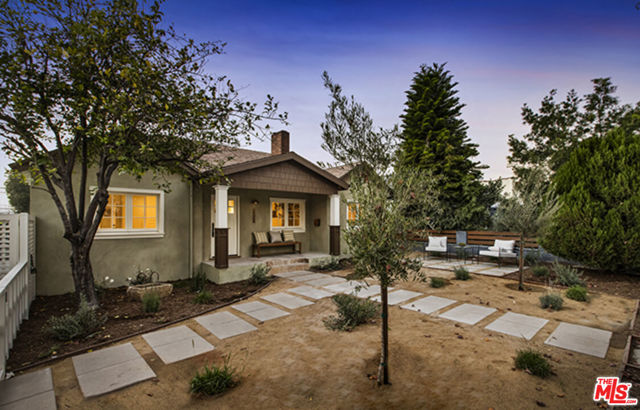 1411 Armadale Avenue, Los Angeles CA: https://media.crmls.org/mediaz/57f63bfb-35c3-4694-b049-36621c524a54.jpg