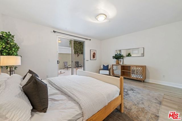 2240 S Beverly Glen Boulevard, Los Angeles CA: https://media.crmls.org/mediaz/57f8c0e4-6f1c-4d49-b9c9-a53fda104e07.jpg