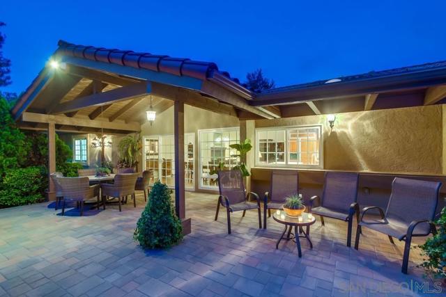 16657 Valle Verde Rd, Poway CA: https://media.crmls.org/mediaz/57f90e08-a73d-4379-ad84-a52f3dda9339.jpg