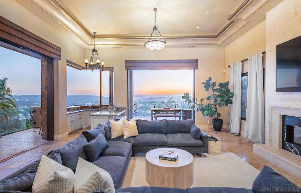 MLS #250035345SD image #8