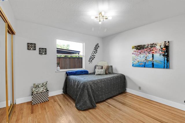 2560 Phelan Avenue, Hayward CA: https://media.crmls.org/mediaz/57f97f7c-86da-41cf-ac17-698566b141cb.jpg