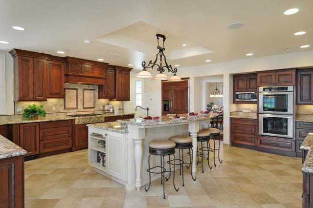 23020 Old Santa Cruz Highway, Los Gatos CA: https://media.crmls.org/mediaz/57faa21d-f8a4-4a8e-9309-5b88ef3d949b.jpg