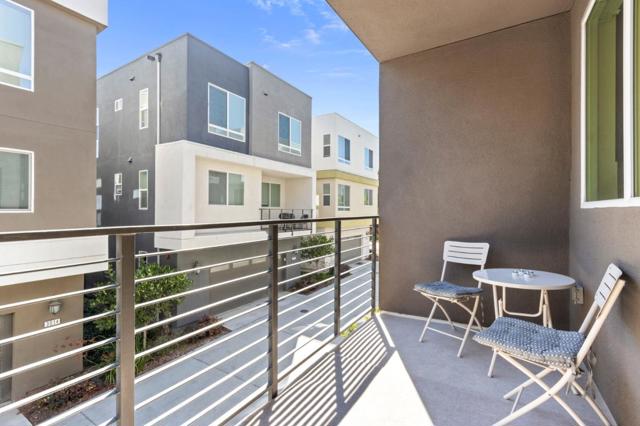 178 Llano De Los Robles Avenue, San Jose CA: https://media.crmls.org/mediaz/57fb2a50-231c-43cf-8e1e-b5262b0cec7d.jpg