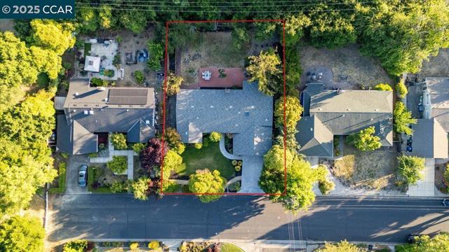 42 Freitas Dr, Moraga CA: https://media.crmls.org/mediaz/57fbea6c-e1cb-4701-ac7d-af2ce3dbd116.jpg