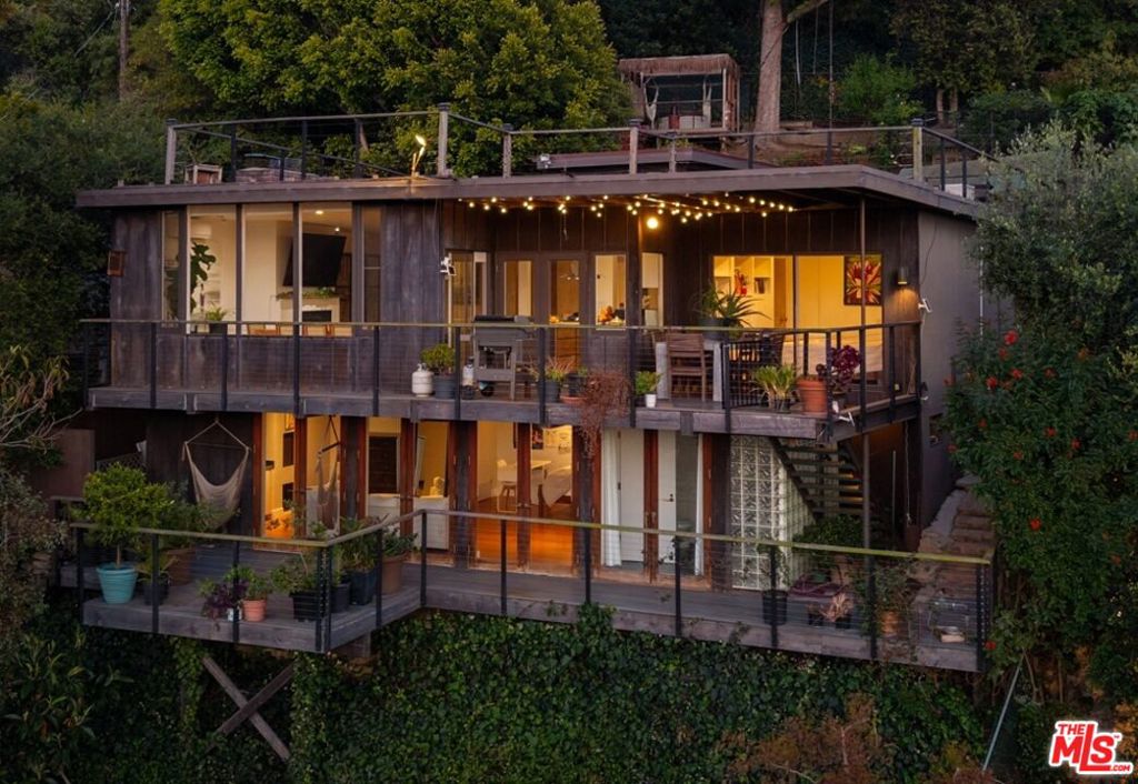 454 Stassi Lane