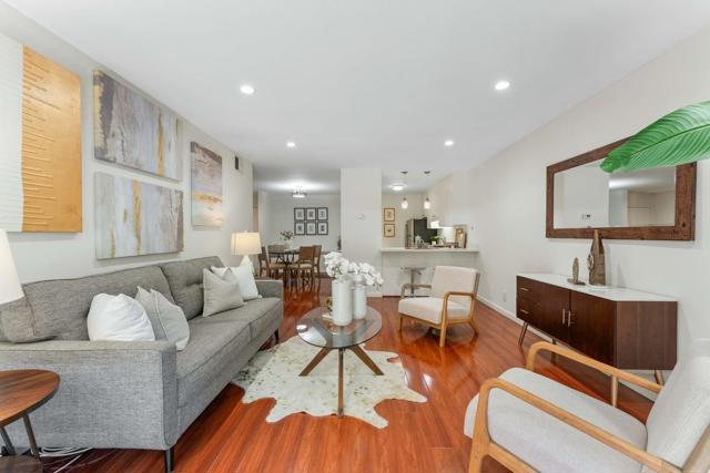 1101 Continentals Way, Belmont CA: https://media.crmls.org/mediaz/57fc836e-804d-4635-b64e-4d7cdb89963e.jpg