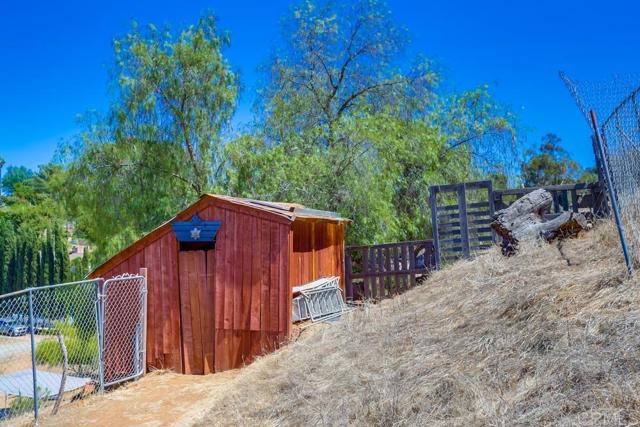 11541 Westhill, Lakeside CA: https://media.crmls.org/mediaz/57fc9545-8eb8-4f4d-984a-8812c7fe663b.jpg