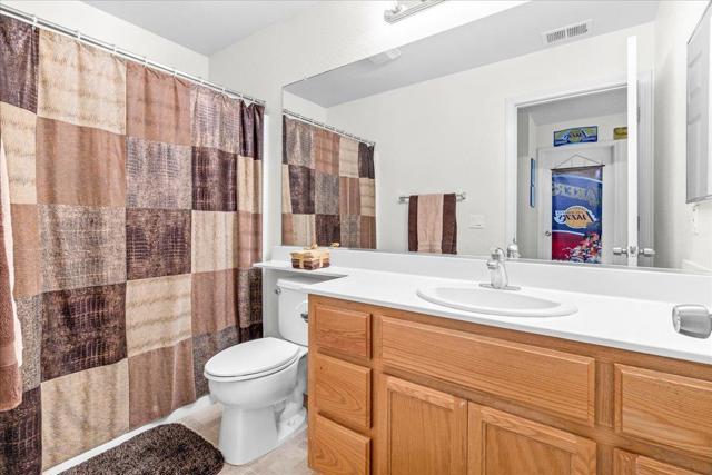 1851 Burgundy Circle, Gonzales CA: https://media.crmls.org/mediaz/57fd2bc9-d535-4d4f-8db9-2b2cbeed483d.jpg