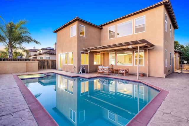 Detail Gallery Image 39 of 49 For 1418 Oakpoint Ave, Chula Vista,  CA 91913 - 5 Beds | 3 Baths